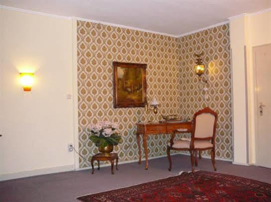 Hotel Berliner Hof Ремшейд Экстерьер фото